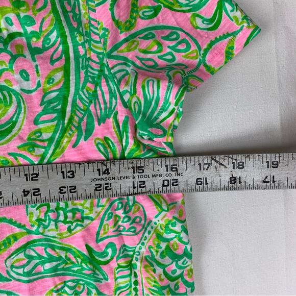 Lilly Pulitzer size XS extra small pink pineapple fish Vibrant Pink Green Tee - Picture 9 of 10